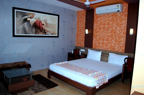 Shiv Hotel